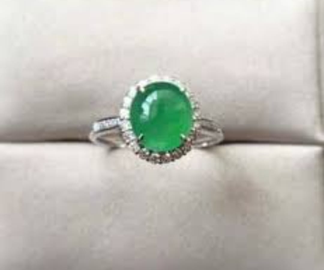 Vintage Artificial Emerald Ring