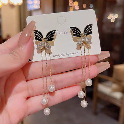 Butterfly Pearl Dangling Earrings