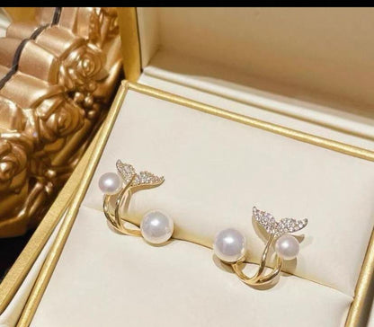 Fish-Shaped Pearl Earrings